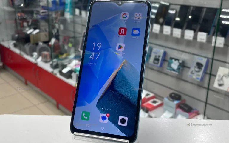 Infinix Hot 30i 4/64 ГБ