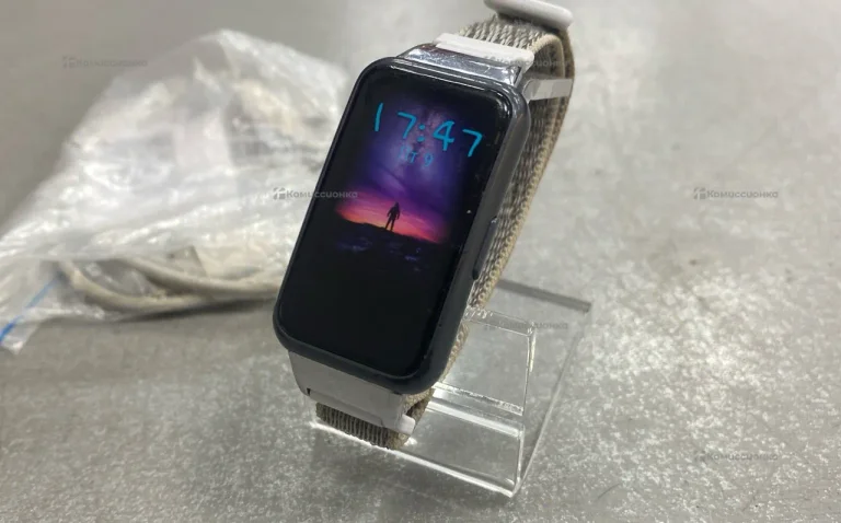 Часы Huawei Band 7