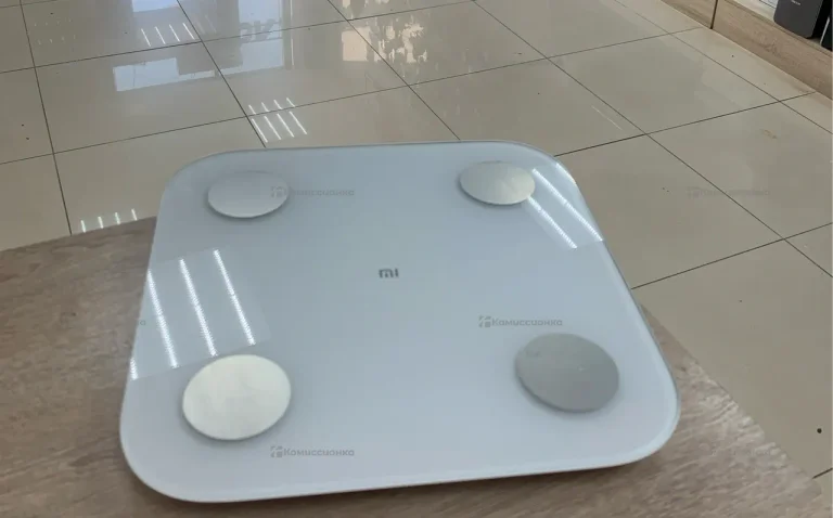Весы  Xiaomi Mi Body Composition Scale