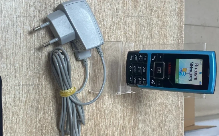 Samsung C130