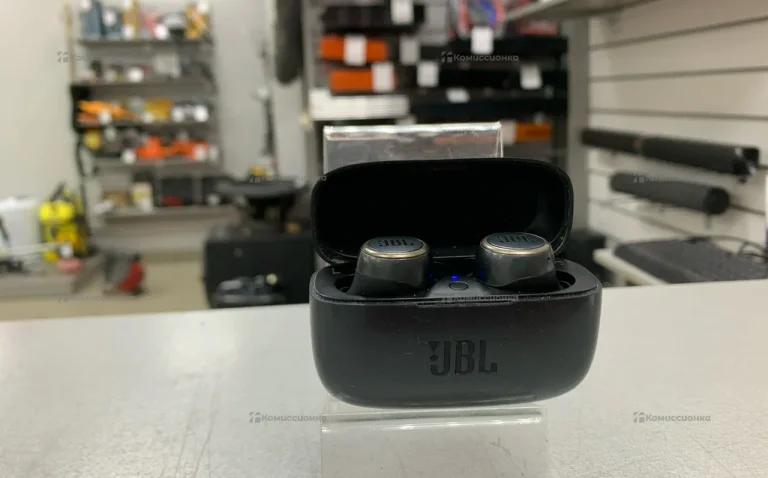 Наушники  JBL live 300tws