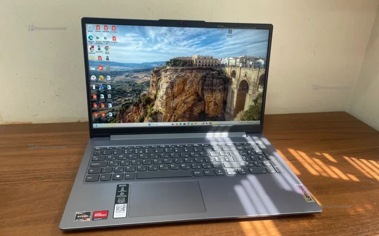 Ноутбук  Lenovo ideapad slim 3