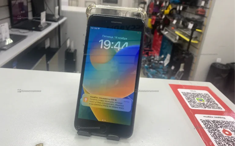 Apple iPhone 8 Plus 3/64 ГБ