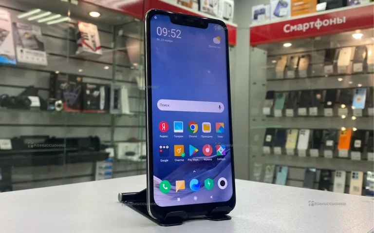Xiaomi Pocophone F1 6/64 ГБ