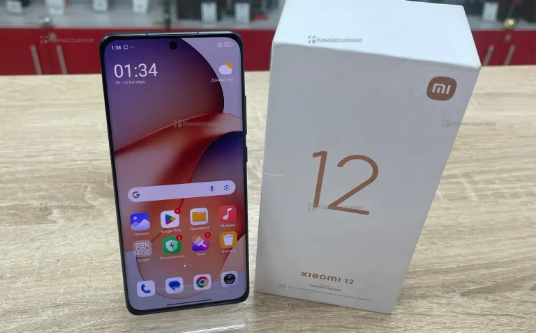 Xiaomi 12 8/256 ГБ