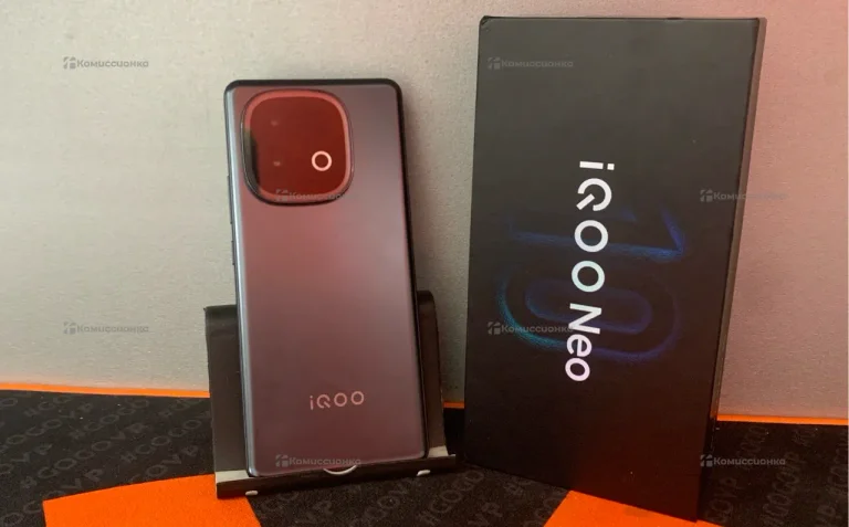 Vivo iQOO Neo 10 16/512 ГБ