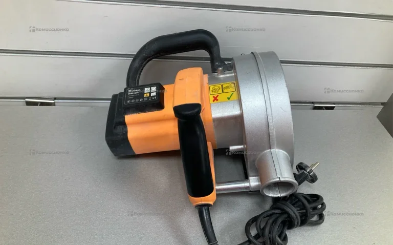 Штроборез DEKO DKWC1800