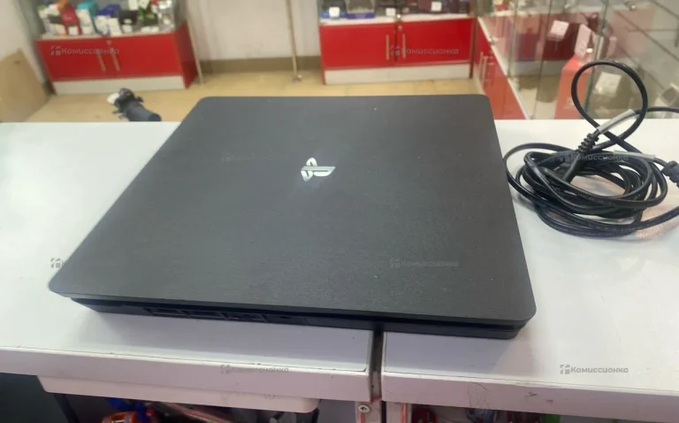 Приставка PS4. slim 500 Gb