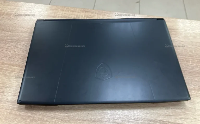 Ноутбук  MSI KATANA 17 B12U