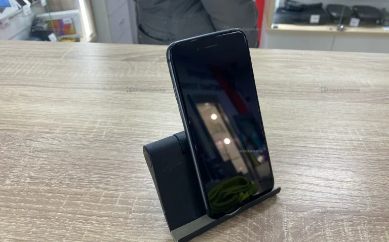 Apple iPhone 8 2/64 ГБ