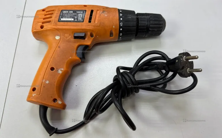 Шуруповерт ЕРМАК ДШЭ-300