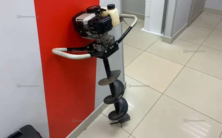 бензиновы бур Булат мб 2052