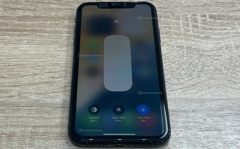 Apple iPhone XR 3/64 ГБ