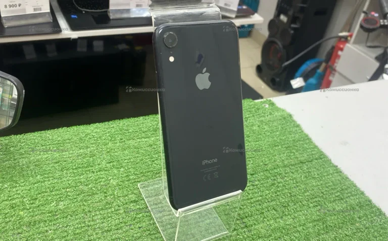 Apple iPhone XR 3/128 ГБ