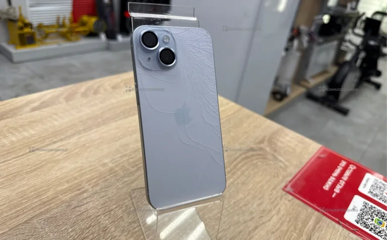 Apple iPhone 15 6/128 ГБ