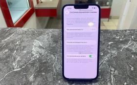 Apple iPhone 13 4/128 ГБ (пятно на матрице)