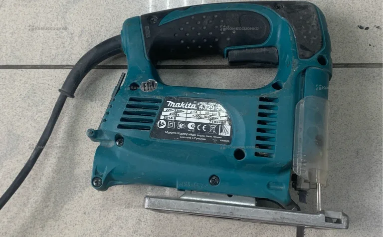 Makita лобзик 4326 / 4329