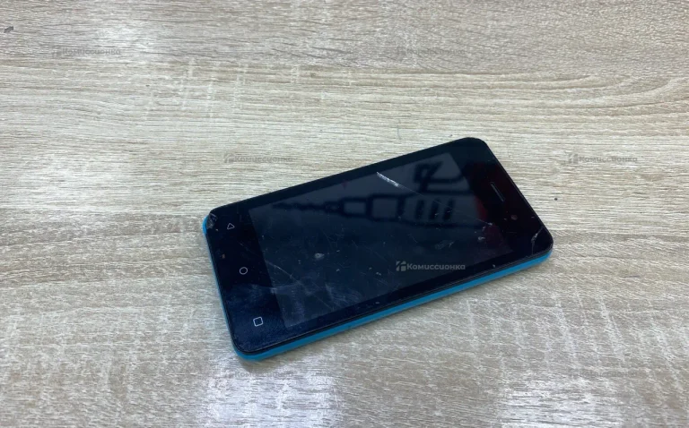 Fly FS405 Stratus 4 1/8 ГБ