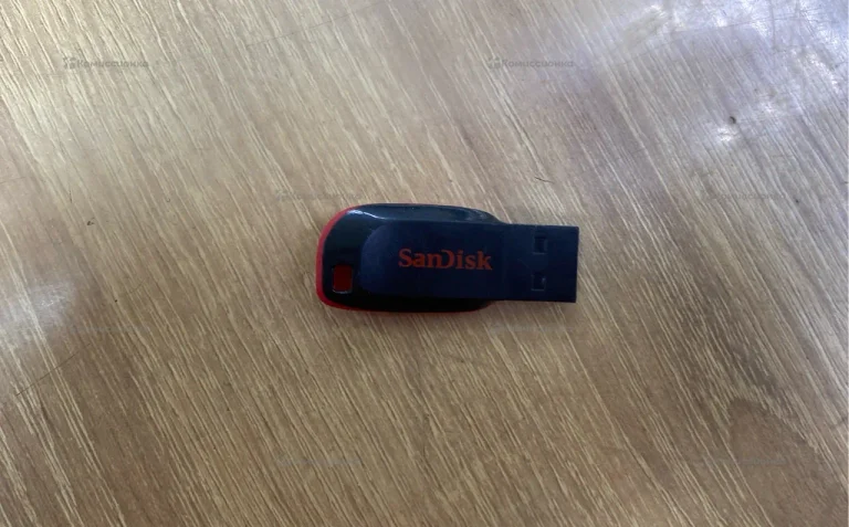 Флешка SanDisk 64Gb
