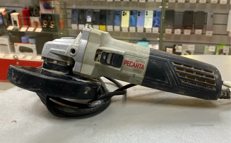 Углошлифовальная машина Ресанта УШМ-125/900