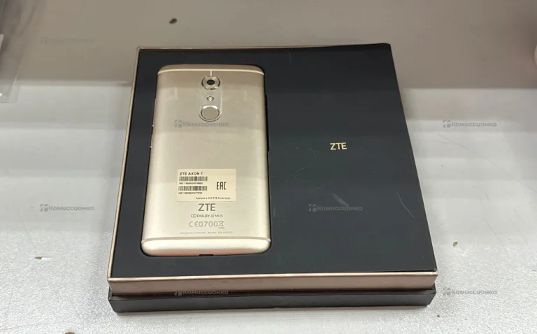ZTE Axon 7 4/64 ГБ