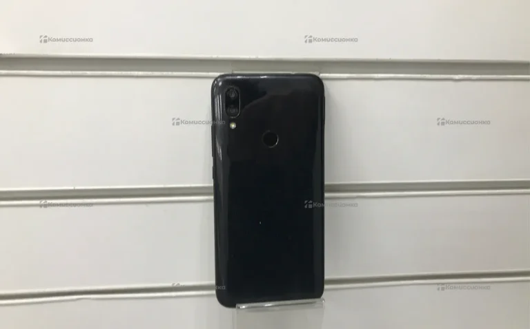 Xiaomi Redmi 7 3/32 ГБ