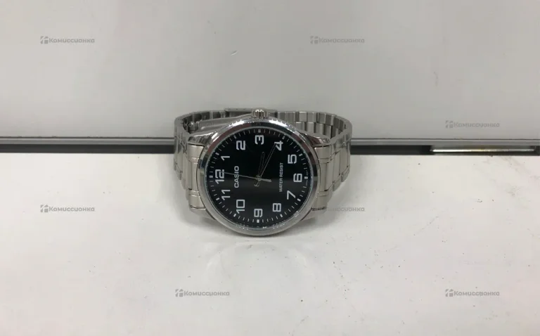 Часы  Casio