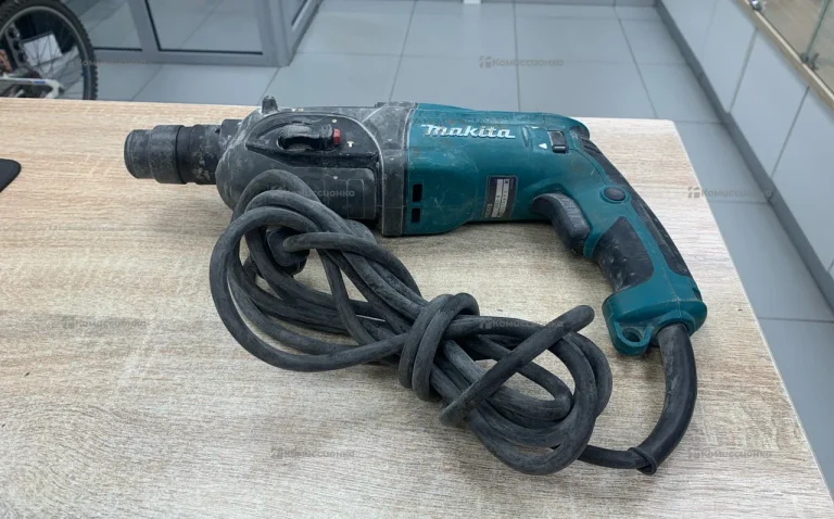 Перфоратор Makita HR2470 2023