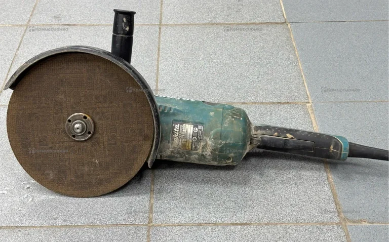 УШМ Makita GA9020