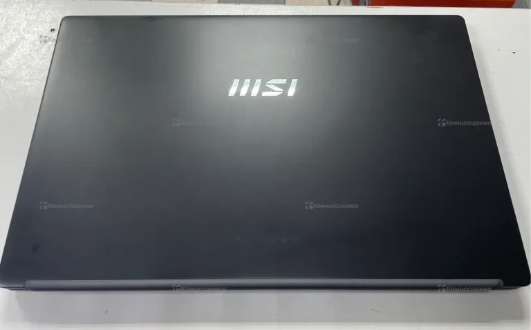 Ноутбук  MSI Modern 15 B7M 245XRU