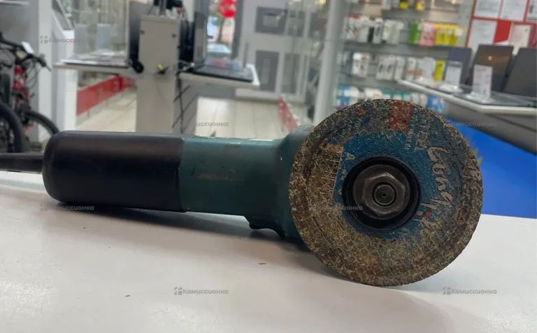 Makita  125 9558