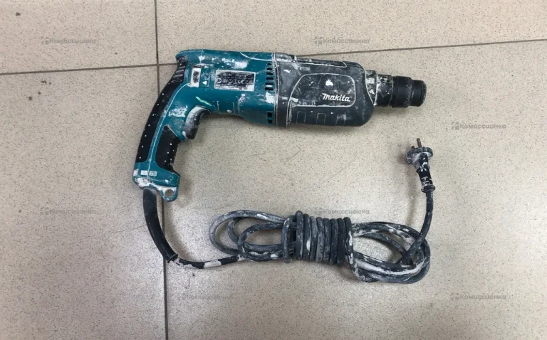 Перфоратор makita HR2470