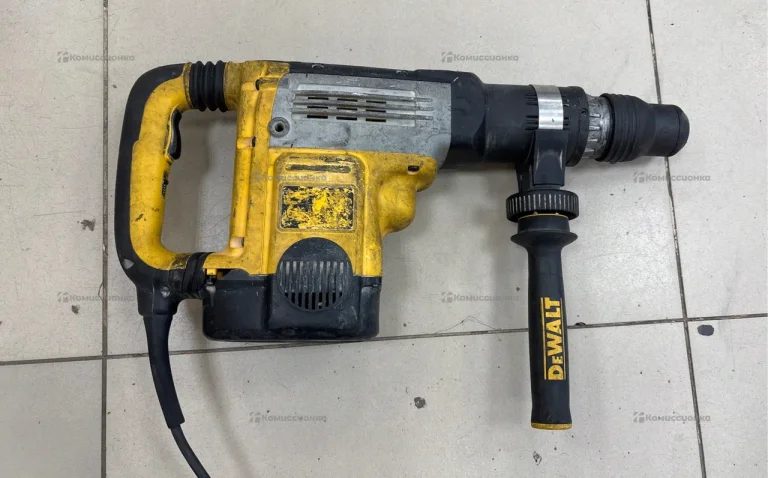 Отбойный молоток dewalt D25762-QS