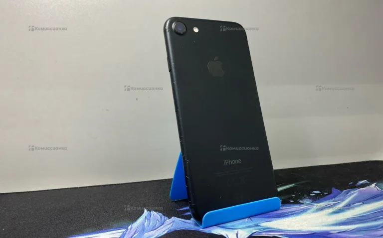 Телефон Apple iPhone 7 2/32 ГБ