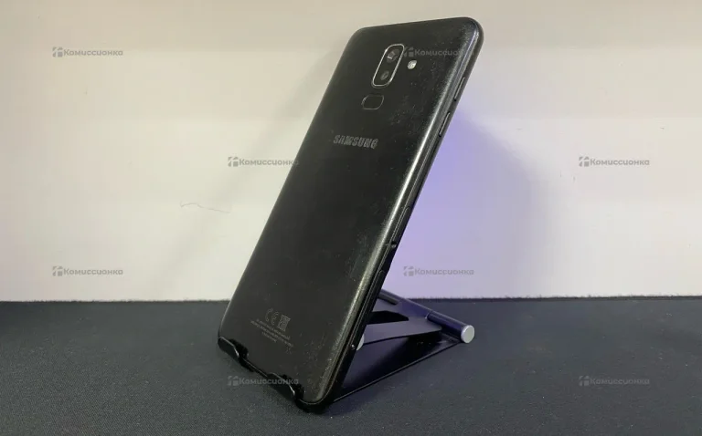 Samsung Galaxy J8 3/32 ГБ