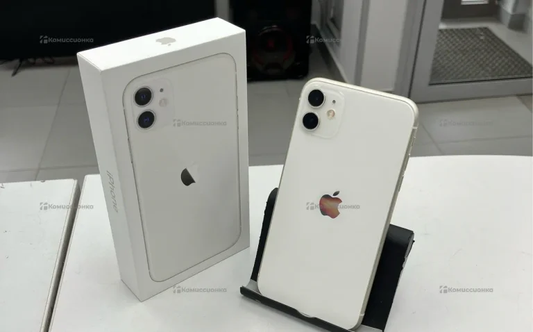 Apple iPhone 11 4/64 ГБ