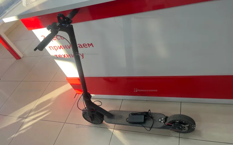 Электросамокат Xiaomi Mi Electric Scooter 1S
