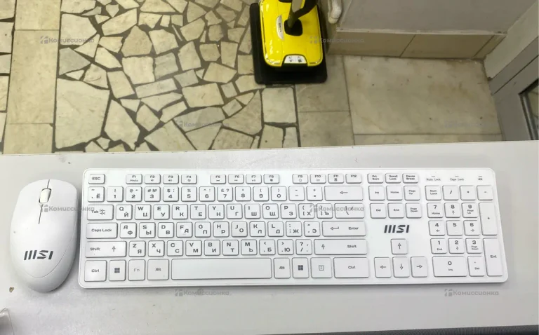 Моноблок  MSI PRO AP272 12M-094XRU