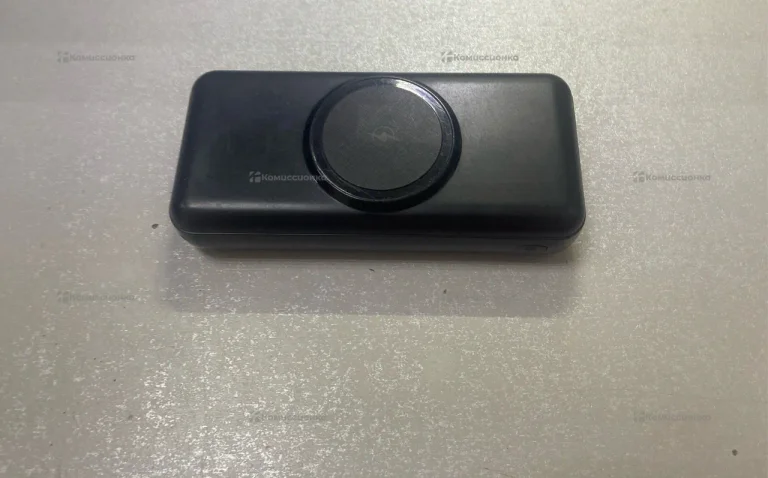 Power Bank  с беспроводной зу
