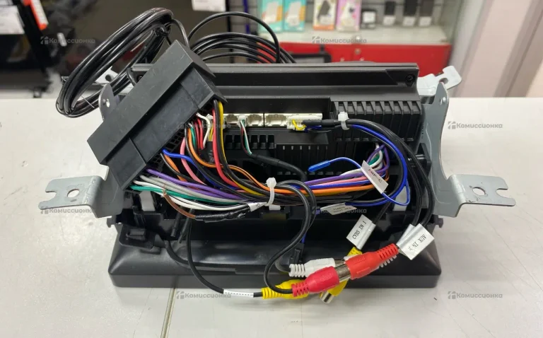 автомагнитола Teyes CC3L