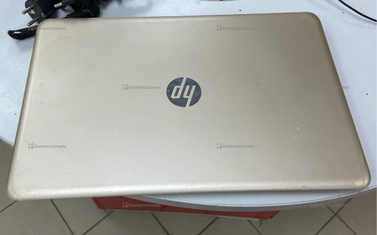 Ноутбук  HP TPN Q175