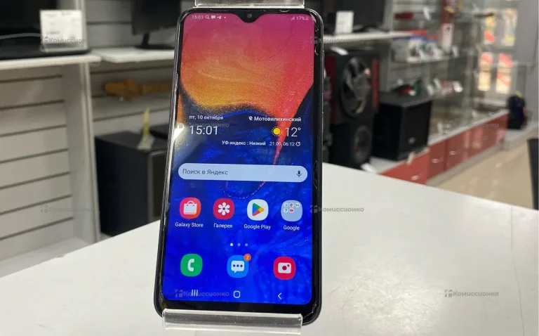 Samsung Galaxy A10 2/32 ГБ