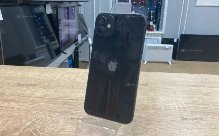 Apple iPhone 11 4/128 ГБ