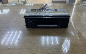 Автомагнитола  черная