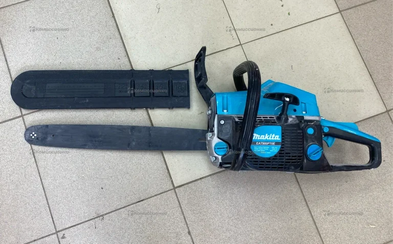 Бензиновая пила Makita EA7900P70E