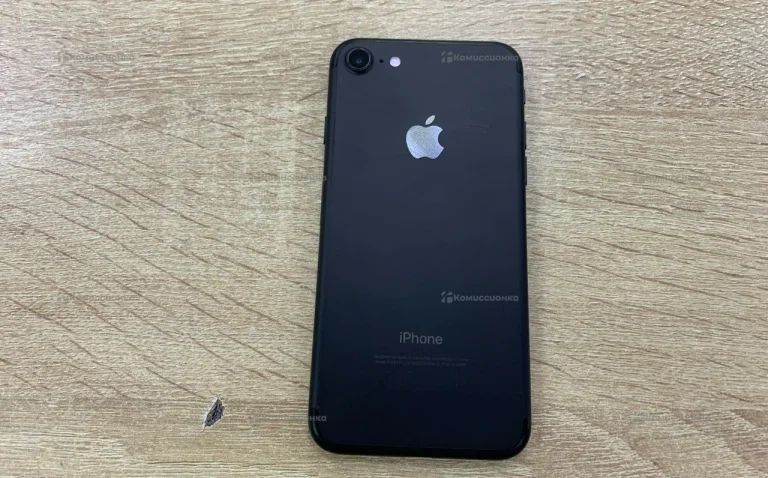 Apple iPhone 7 2/32 ГБ