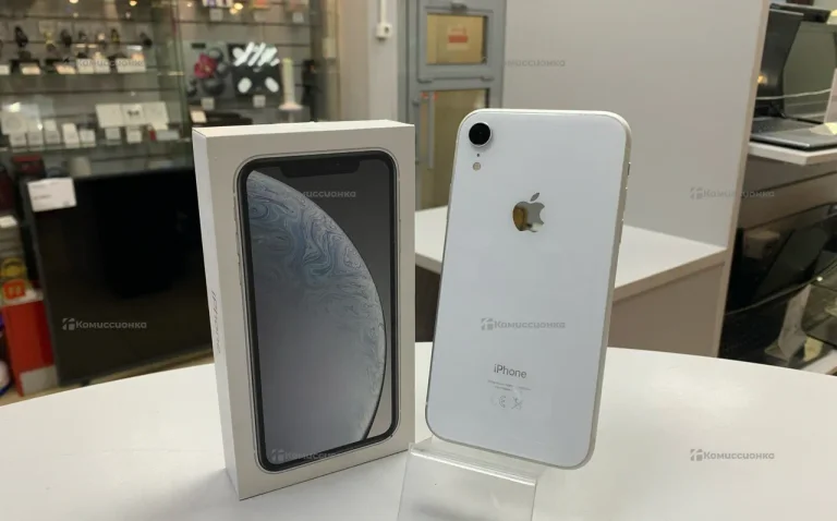 Apple iPhone XR 3/64 ГБ