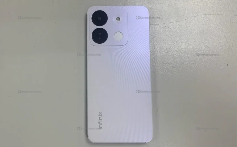Infinix Smart 7 HD 2/64 ГБ