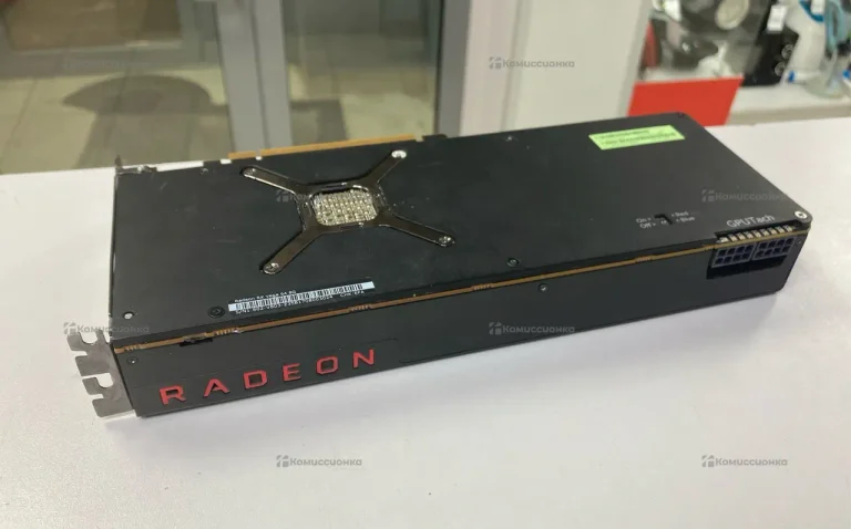Видеокарта Radeon RX vega 64 8Gb