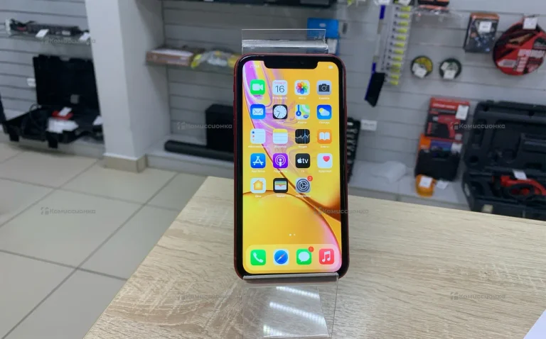 Apple iPhone XR 3/64 ГБ